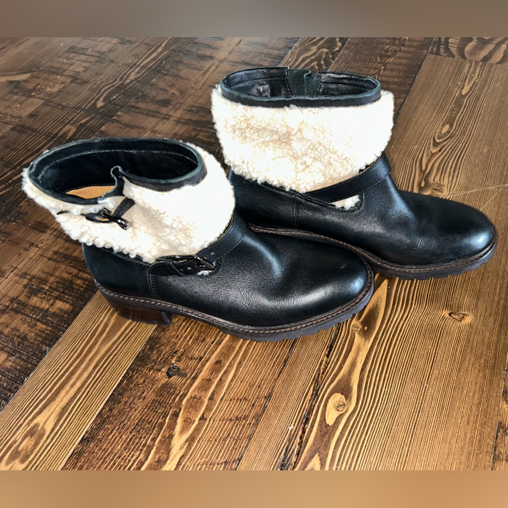 Coach boots